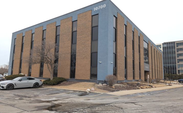 Pictures of Office property located at 10700 W Higgins Road 340, Rosemont, IL 60018 for sales - image #1
