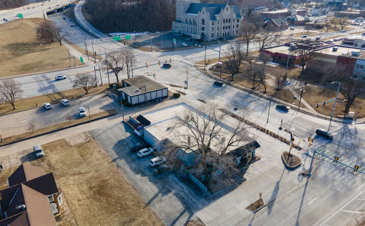 Pictures of Mixed Use, Office property located at 604 19TH Street, Moline, IL 61265 for sales - image #1