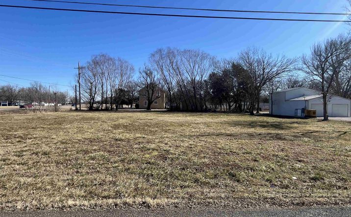 Pictures of Land property located at 1500 E 6th Ave, Emporia, KS 66801 for sales - image #1