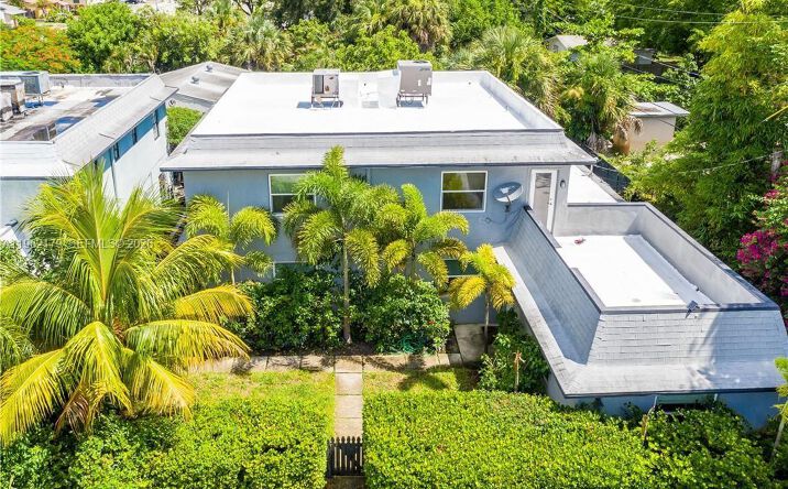 Pictures of Multifamily property located at 25 NE 12th St, Fort Lauderdale, FL 33304 for sales - image #1
