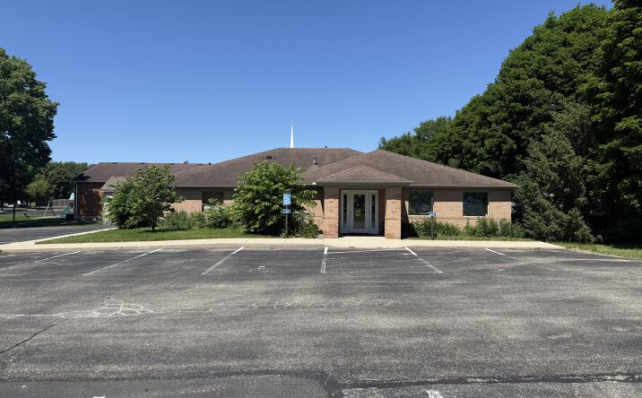Pictures of Office property located at 1659 W 2nd St, Xenia, OH 45385 for sales - image #1
