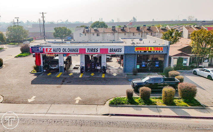 Pictures of Retail property located at 2901 Brundage Ln, Bakersfield, CA 93304 for sales - image #1
