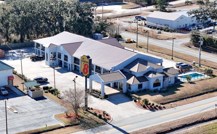 Pictures of Hospitality property located at 211 Palisade Dr, Brunswick, GA 31523 for sales - image #1