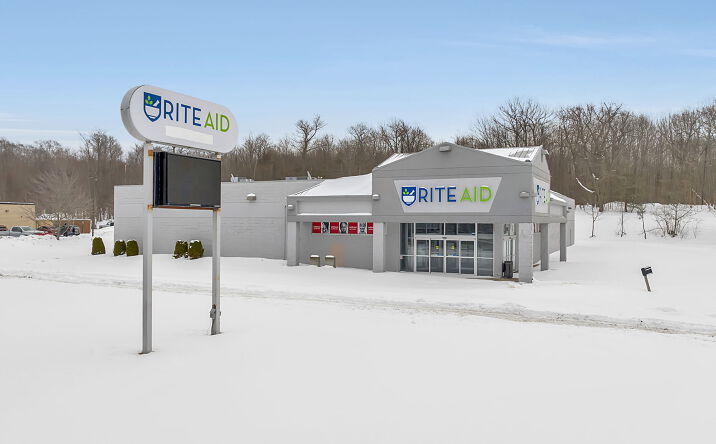 Pictures of Retail property located at 6939 Erie Rd, Highland-on-the-Lake, NY 14047 for sales - image #1