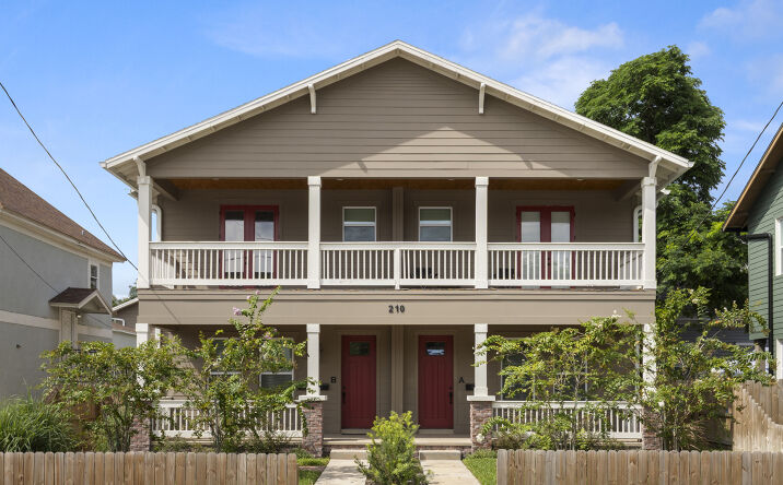 Pictures of Multifamily property located at 210 E Columbus Dr, Tampa, FL 33602 for sales - image #1