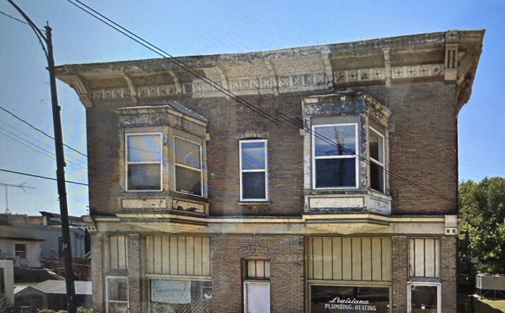 Pictures of Business for Sale, Mixed Use, Multifamily, Retail property located at 116 N 4th St, Louisiana, MO 63353 for sales - image #1