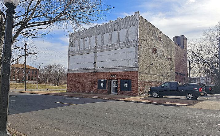 Pictures of Mixed Use, Multifamily, Office, Retail, Self Storage property located at 2000-2014 Salisbury St, St. Louis, MO 63107 for sales - image #1