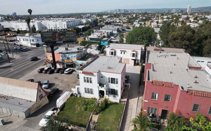 Pictures of Multifamily property located at 1291 Queen Anne, Los Angeles, CA 90019 for sales - image #1