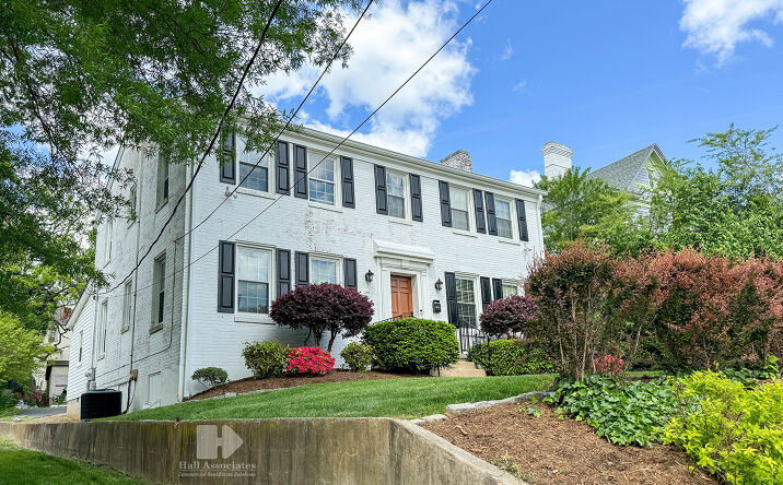 Pictures of Mixed Use, Multifamily, Office property located at 1011 2nd St SW, Roanoke, VA 24016 for sales - image #1