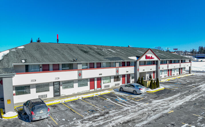 Pictures of Hospitality property located at 220 Waterworks Rd, Somerset, PA 15501 for sales - image #1