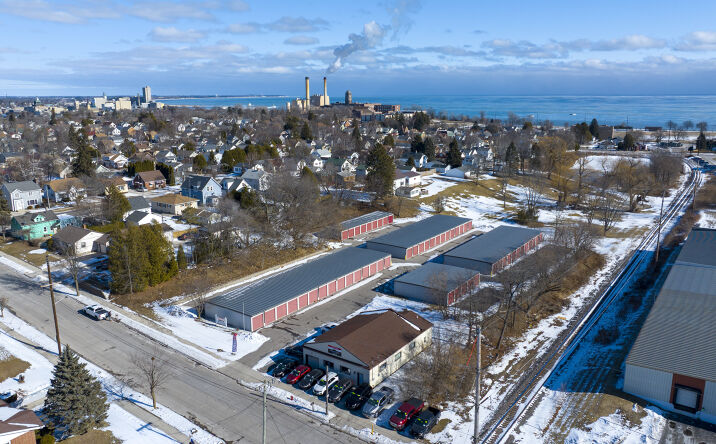 Pictures of Self Storage property located at 1917 S 14th St, Manitowoc, WI 54220 for sales - image #1