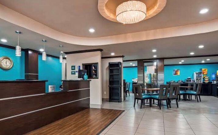 Pictures of Hospitality property located at 889 W Bay Area Blvd, Webster, TX 77598 for sales - image #1