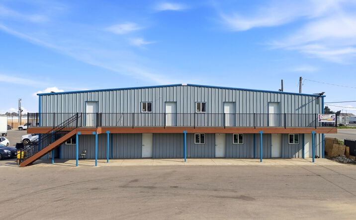 Pictures of Industrial property located at 104 E White Ln, Bakersfield, CA 93307 for sales - image #1