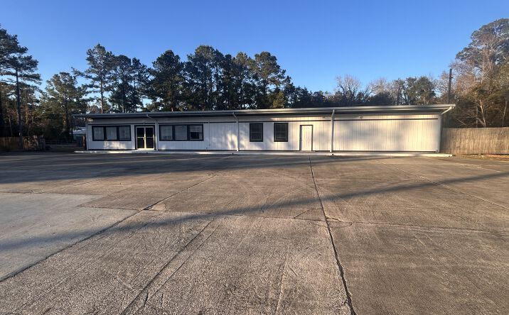 Pictures of Industrial, Mixed Use, Retail, Self Storage property located at 6523 Harrietts Bluff Rd, Woodbine, GA 31569 for sales - image #1