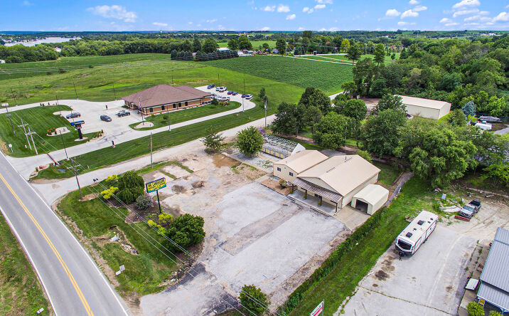 Pictures of Mixed Use, Office, Retail property located at 113 Rock Bluff Rd #2, Plattsmouth, NE 68048 for sales - image #1