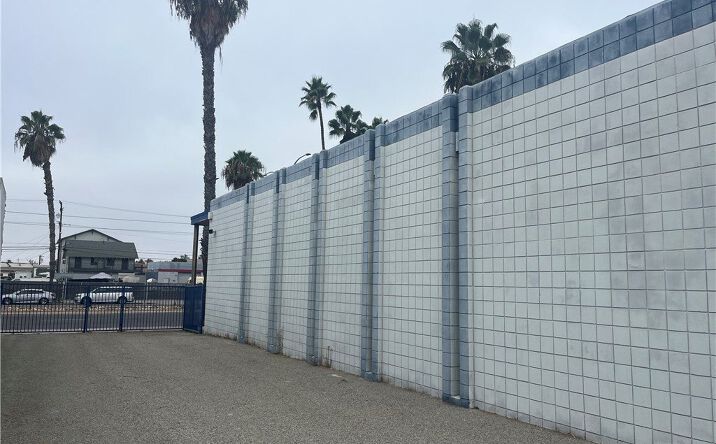 Pictures of Office property located at 2268 N. Long Beach Blvd, Long Beach, CA 90806 for sales - image #1