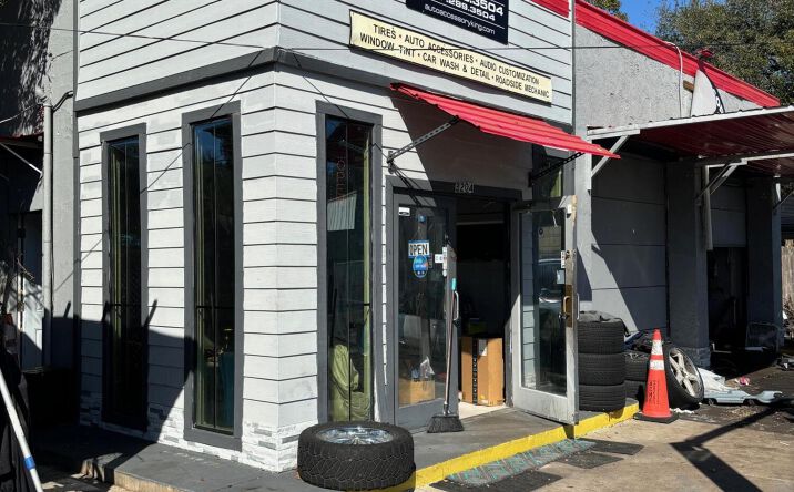 Pictures of Office, Retail property located at 3204 N PEARL ST Street, Jacksonville, FL 32206 for sales - image #1