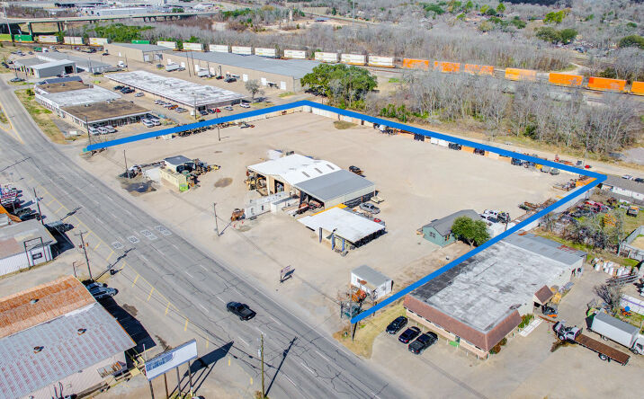 Pictures of Industrial property located at 1215 Avenue H, Rosenberg, TX 77471 for sales - image #1