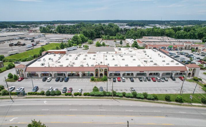Pictures of Retail property located at 4925 W Market St, Greensboro, NC 27407 for sales - image #1
