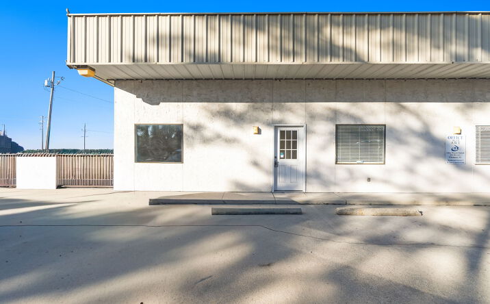 Pictures of Retail, Multifamily, Office, Industrial, Mixed Use property located at 6413 Carolina Beach Rd, Wilmington, NC 28412 for sales - image #1