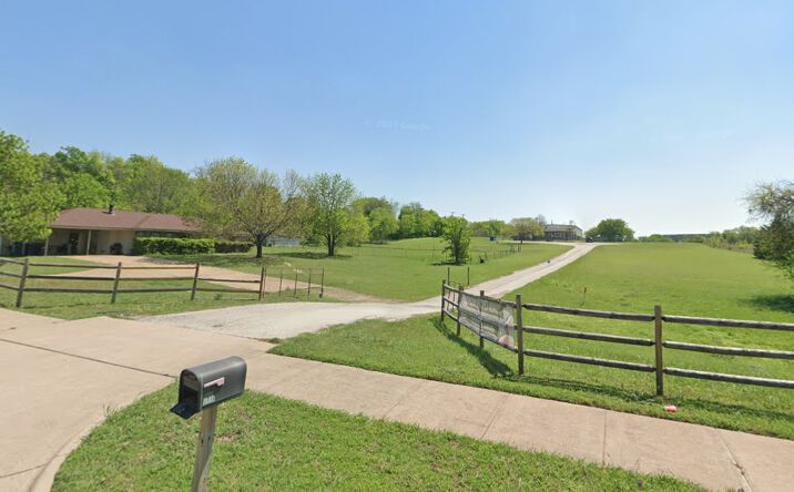 Pictures of Land property located at 1122 E Parkerville Rd, DeSoto, TX 75115 for sales - image #1