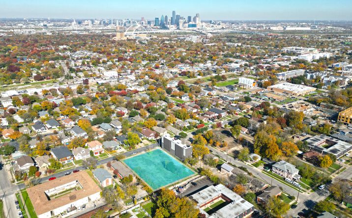 Pictures of Land property located at 710 W 9th St, Dallas, TX 75208 for sales - image #1