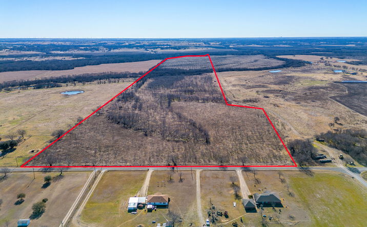 Pictures of Land property located at Ivy Ln, Elm Mott, TX 76640 for sales - image #1