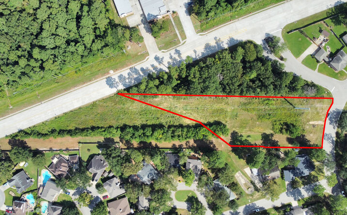 Pictures of Land property located at N Rivershire Dr, Conroe, TX 77304 for sales - image #1