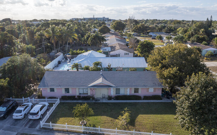 Pictures of Multifamily property located at 2651 SE 2nd St, Boynton Beach, FL 33435 for sales - image #1