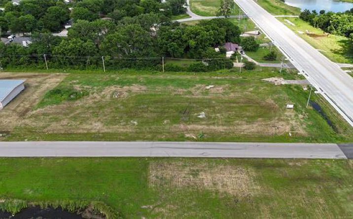 Pictures of Land property located at N Phillips St, Skiatook, OK 74070 for sales - image #1