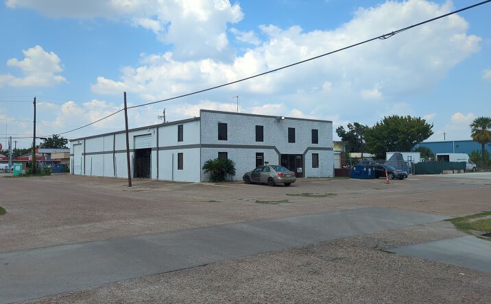 Pictures of Industrial property located at 515 Illinois St, South Houston, TX 77587, 513 Illinois St., South Houston, TX 77587, 509 Illinois St, South Huston, TX 77587 for sales - image #1