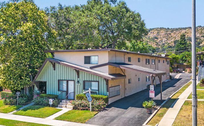 Pictures of Multifamily property located at 729 W Foothill Boulevard, Monrovia, CA 91016 for sales - image #1
