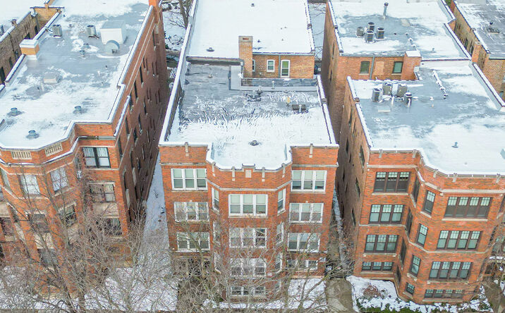 Pictures of Multifamily property located at 1209 E Madison Park, Chicago, IL 60615 for sales - image #1