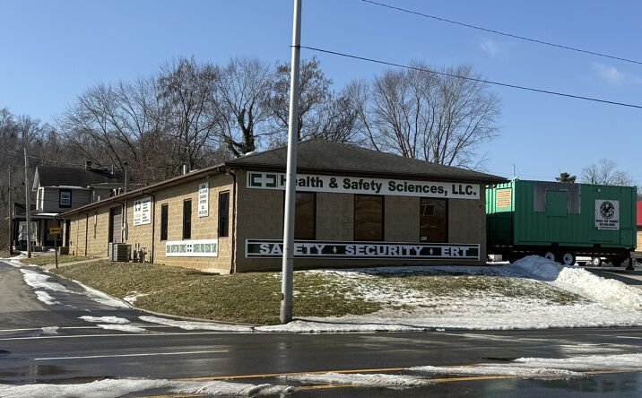 Pictures of Office property located at 3224 Winchester Ave, Ashland, KY 41101 for sales - image #1