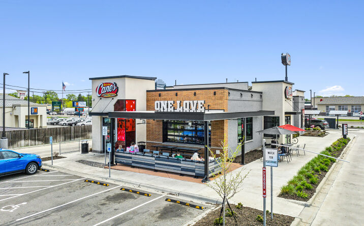 Pictures of Retail property located at 2635 W Division St, St. Cloud, MN 56301 for sales - image #1