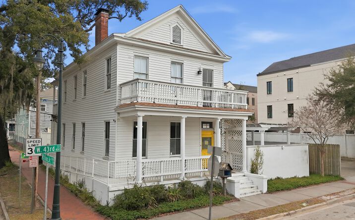 Pictures of Office, Retail property located at 422 W 43rd St, Savannah, GA 31401 for sales - image #1