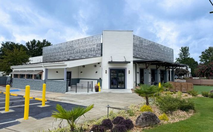 Pictures of Retail property located at 1701 Browns Bridge Rd, Gainesville, GA 30501 for sales - image #1