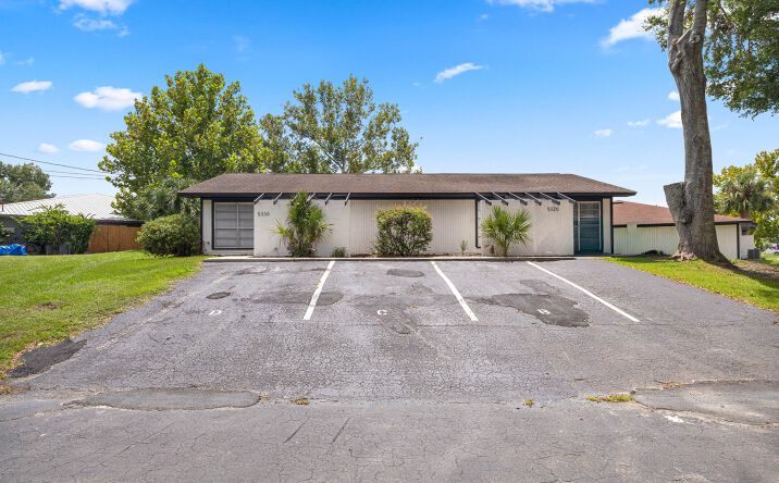 Pictures of Multifamily property located at 5320 SE 28th Ln, Ocala, FL 34480 for sales - image #1