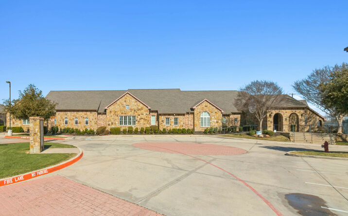 Pictures of Retail, Special Purpose property located at 915 Trophy Club Dr, Trophy Club, TX 76262 for sales - image #1