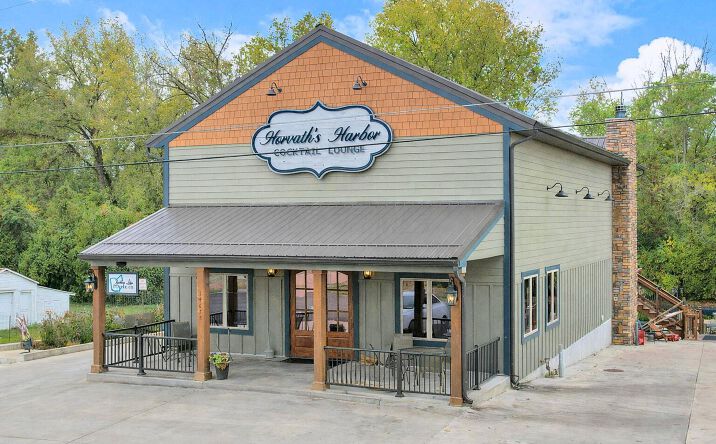 Pictures of Retail property located at 14675 Zion Road, Thornville, OH 43076 for sales - image #1