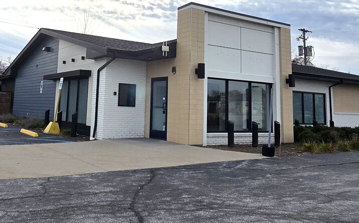 Pictures of Office, Retail property located at 4330 Wilder Rd, Bay City, MI 48706 for sales - image #1