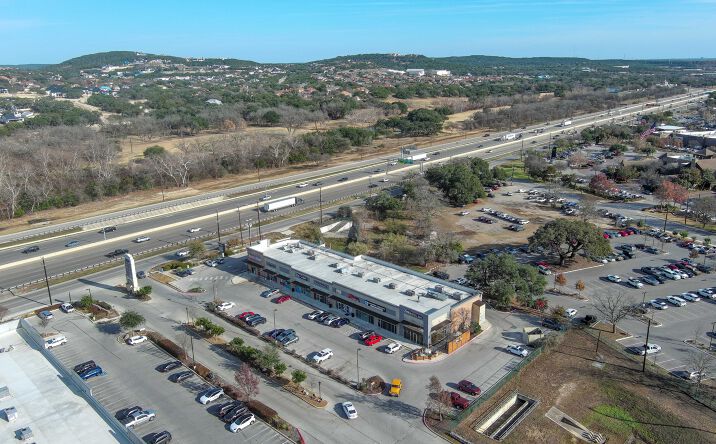 Pictures of Retail property located at 21715 W I-10, San Antonio, TX 78257 for sales - image #1