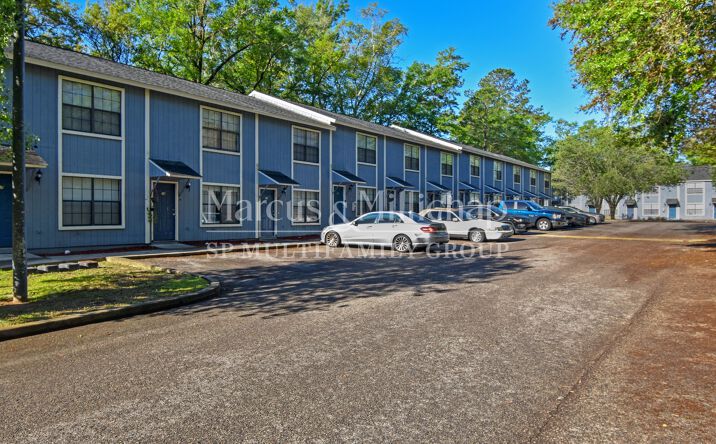 Pictures of Multifamily property located at 132 Dixie Dr, Tallahassee, FL 32304 for sales - image #1