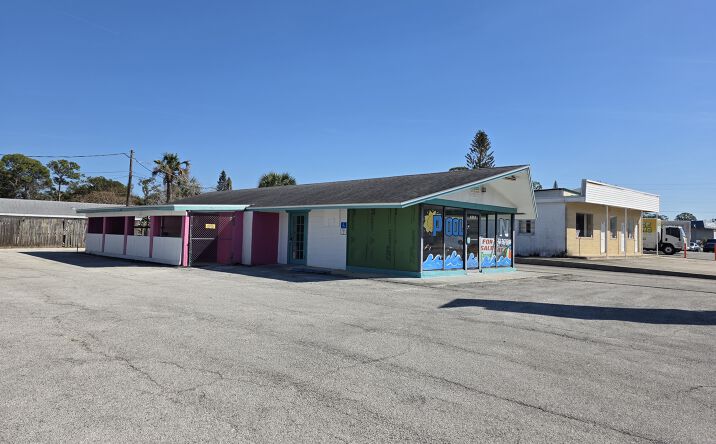 Pictures of Retail property located at 4261 S Hopkins Ave, Titusville, FL 32780 for sales - image #1