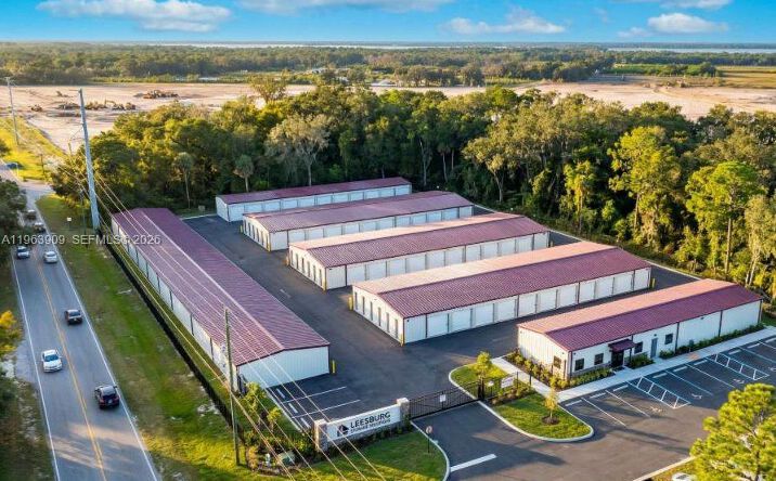 Pictures of Business for Sale, Industrial property located at 9915 County Rd 44, Other City - In The State Of Florida, FL 34788 for sales - image #1