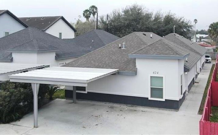Pictures of Multifamily property located at 424 W Chavez Street, Edinburg, TX 78541 for sales - image #1