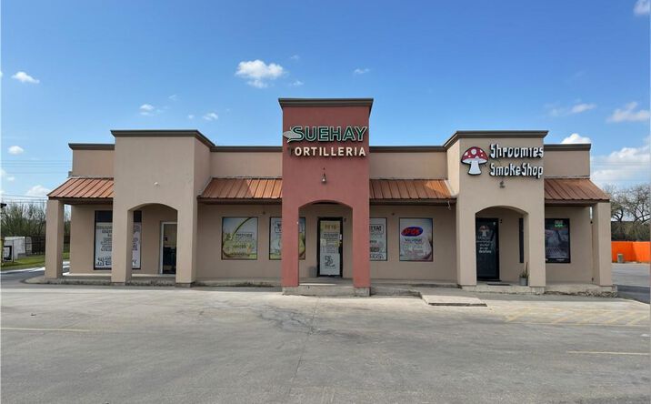 Pictures of Retail property located at 5818 S Cage Boulevard, Pharr, TX 78577 for sales - image #1