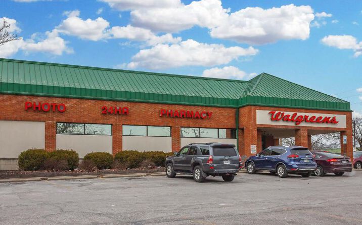 Pictures of Retail property located at 385 Northland Blvd, Cincinnati, OH 45240 for sales - image #1