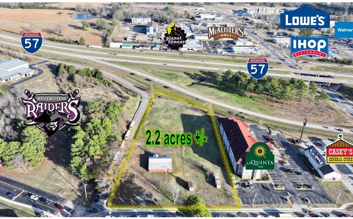 Pictures of Land property located at 512 N Poplar St, Searcy, AR 72143 for sales - image #1