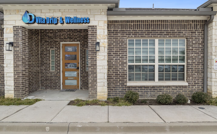 Pictures of Office property located at 2681 MacArthur Blvd, Lewisville, TX 75067 for sales - image #1